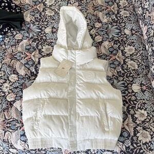 Fabletics White Puffer Vest.